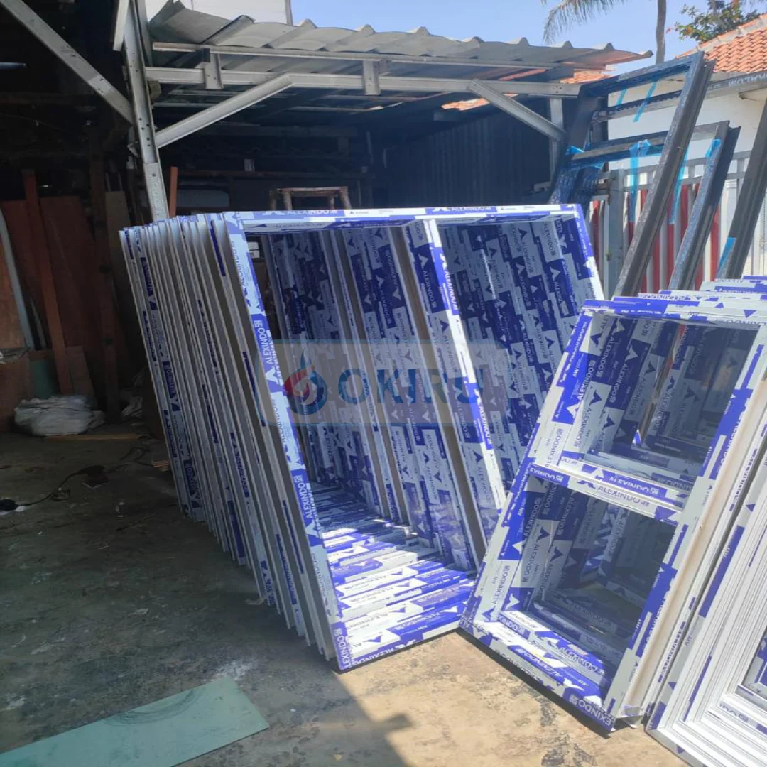 Pemasangan Pintu Proyek Aluminium Purwakarta